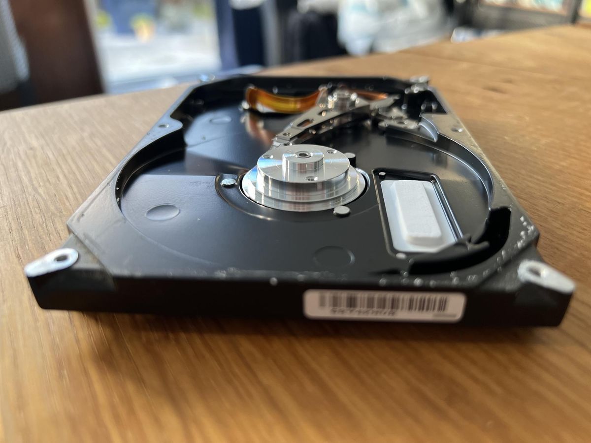 Jak prawidłowo ustawić dysk SSD jako systemowy w BIOS i UEFI?
